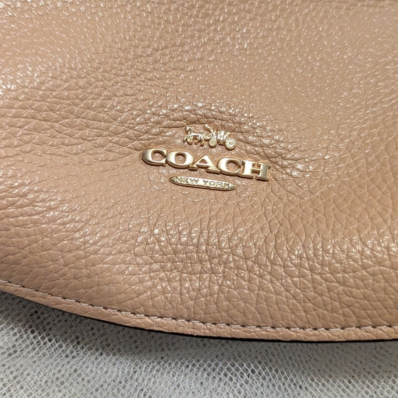 Coach pebbled leather boho purse 👜 - Picture 14 of 16
